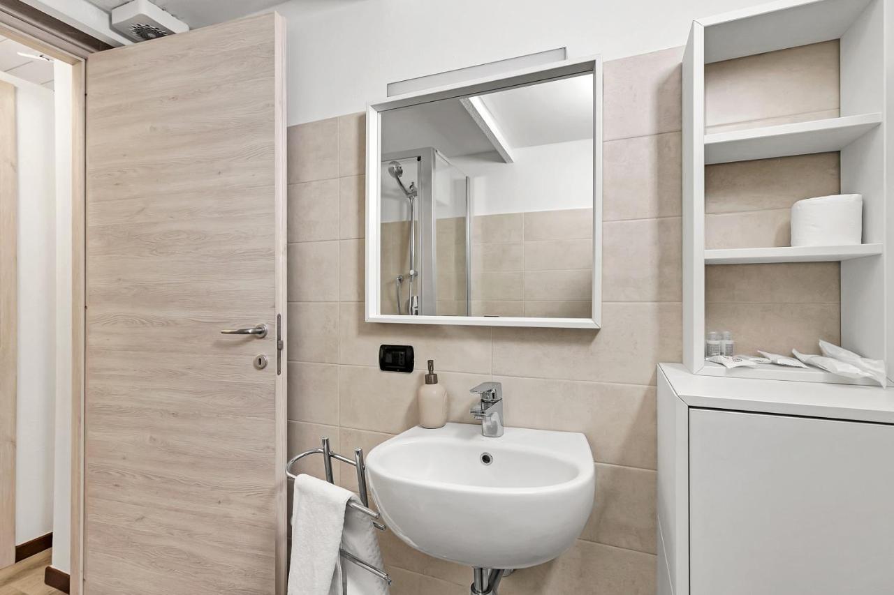 Loft Daiquiri Nel Centro Di Milano, Via Sottocorno, Porta Vittoria Leilighet Eksteriør bilde